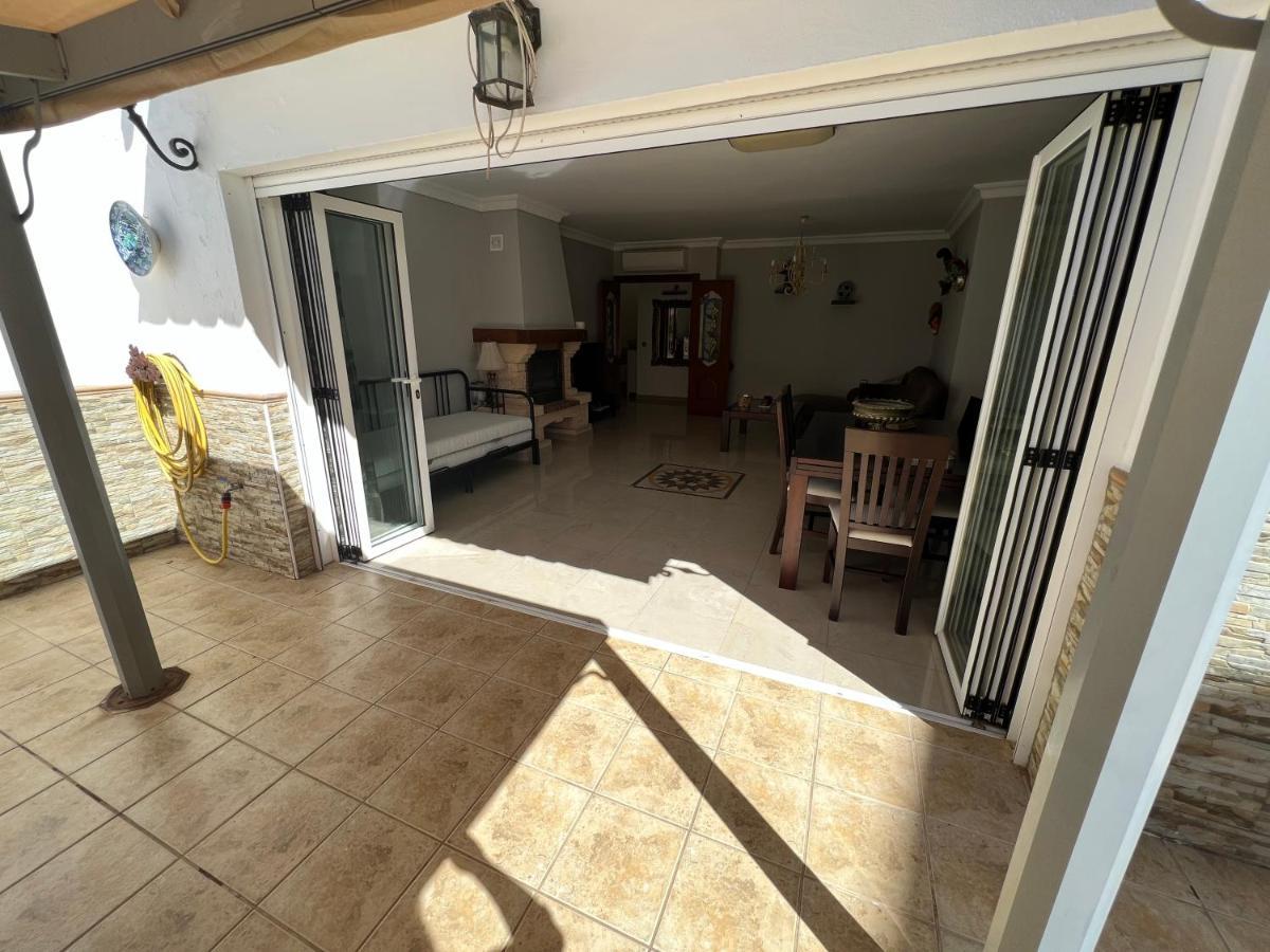 شقة Casa Bajamar Playa نيرخا المظهر الخارجي الصورة